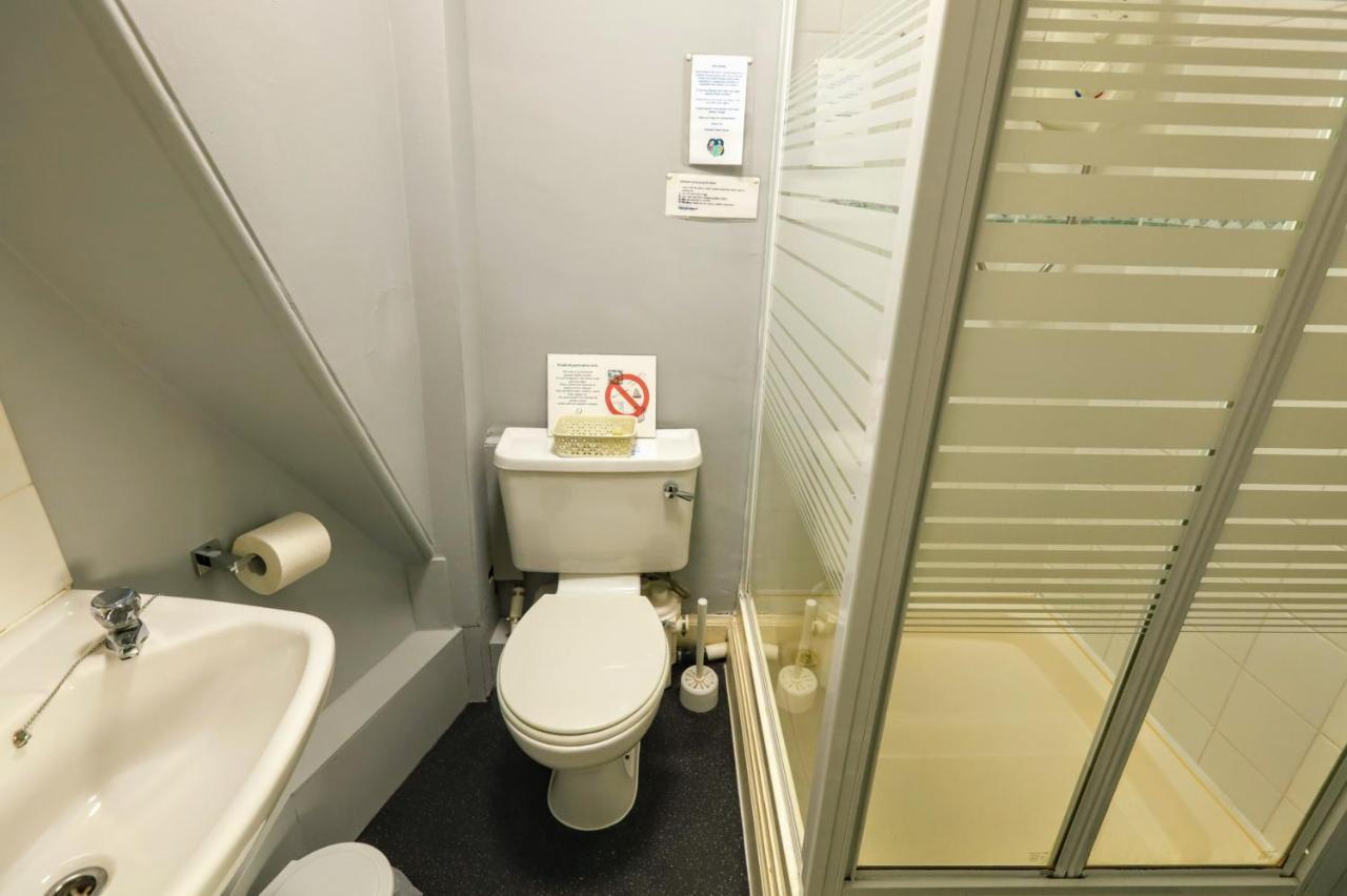 Airdenair Guest House Единбург Екстериор снимка