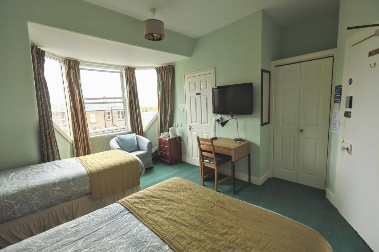 Airdenair Guest House Единбург Екстериор снимка