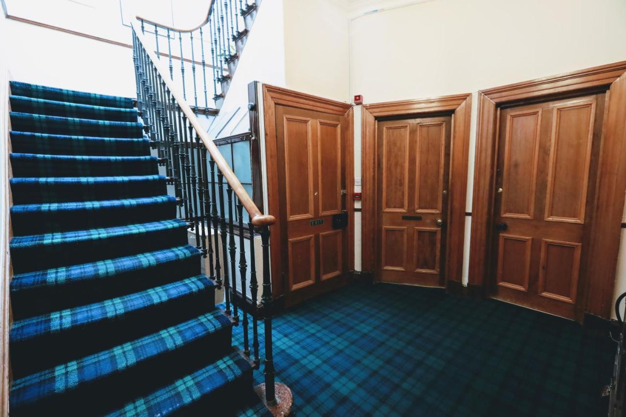 Airdenair Guest House Единбург Екстериор снимка