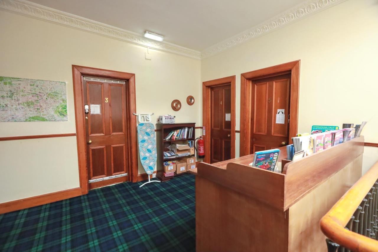 Airdenair Guest House Единбург Екстериор снимка