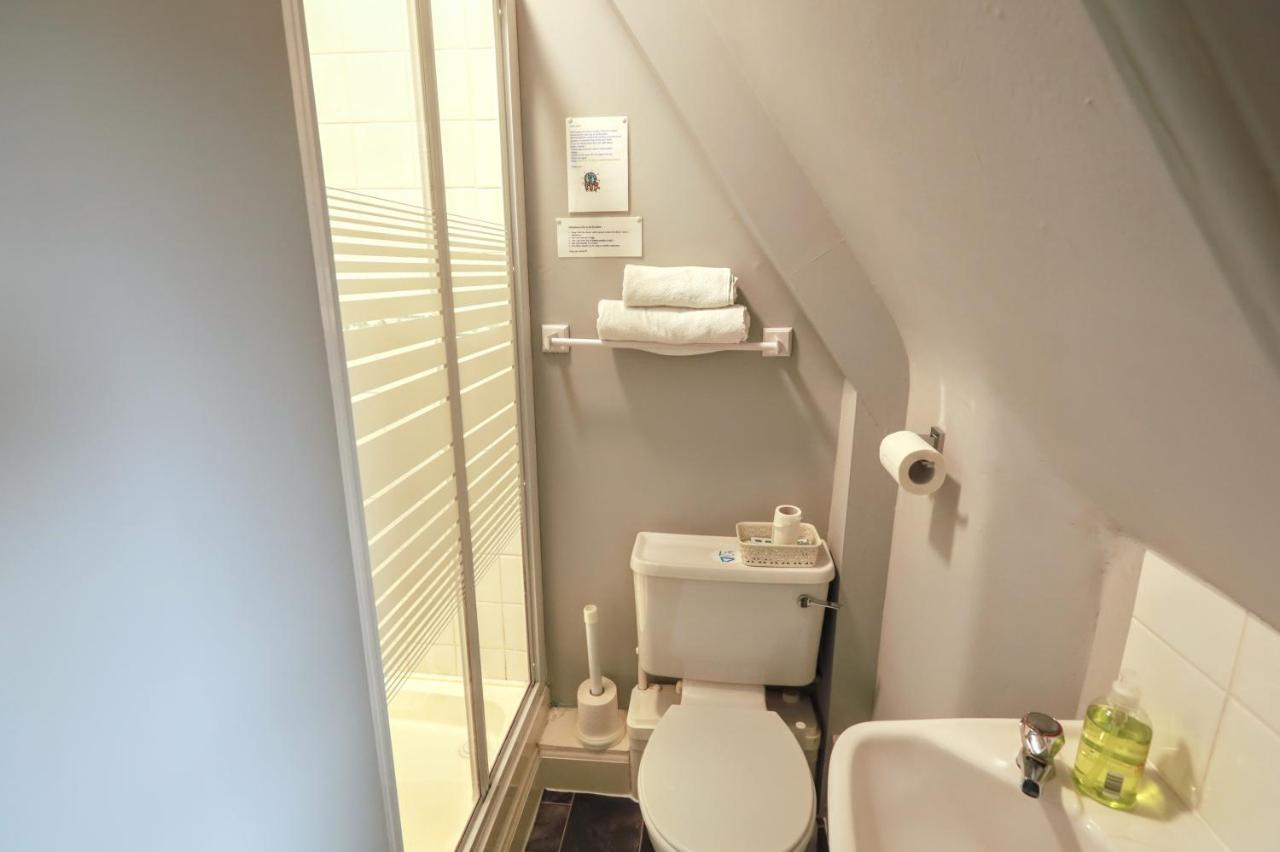 Airdenair Guest House Единбург Екстериор снимка