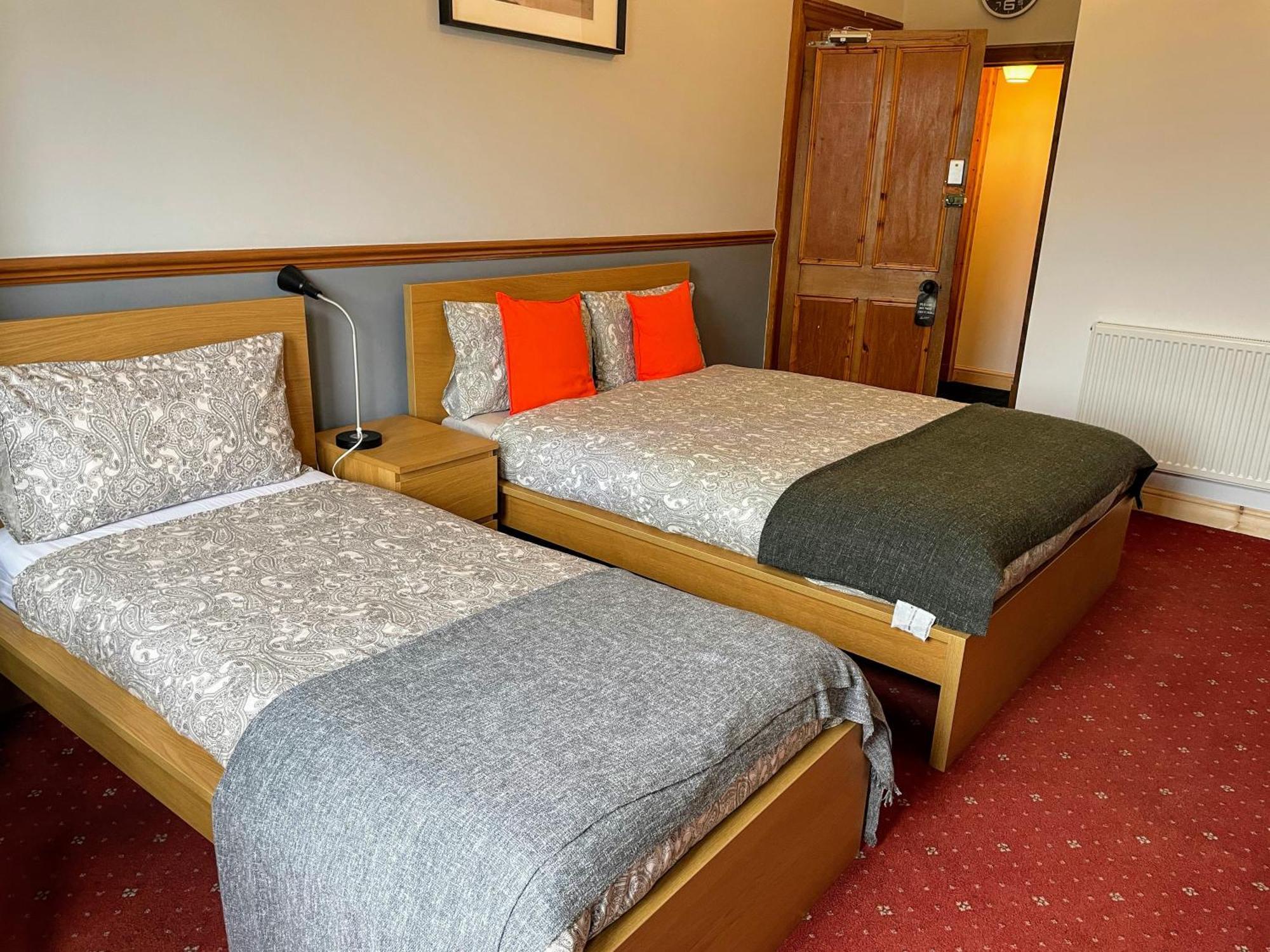 Airdenair Guest House Единбург Екстериор снимка