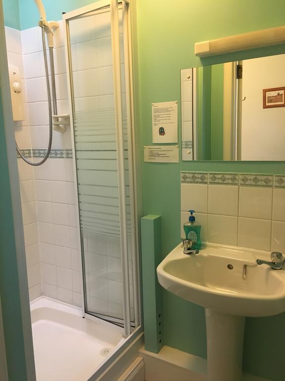 Airdenair Guest House Единбург Екстериор снимка
