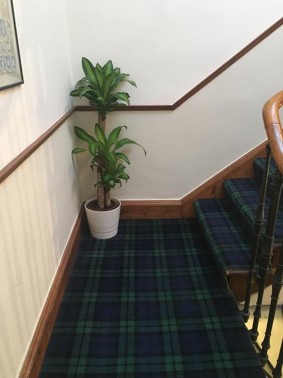 Airdenair Guest House Единбург Екстериор снимка