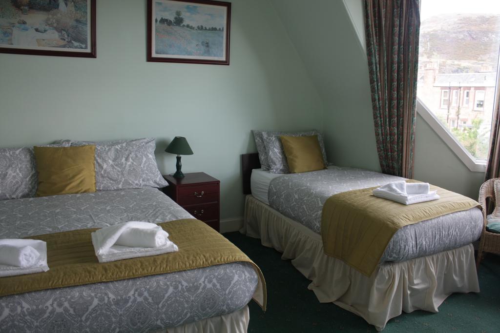 Airdenair Guest House Единбург Екстериор снимка