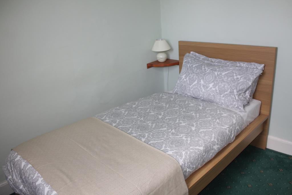 Airdenair Guest House Единбург Екстериор снимка